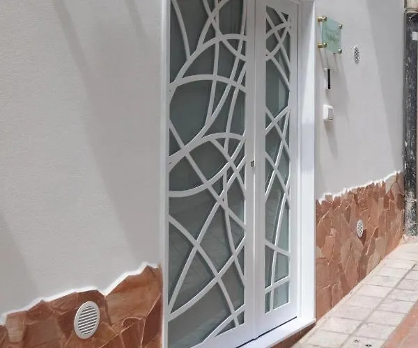 La Casa Nel Vicolo 2 Apartment Giardini Naxos